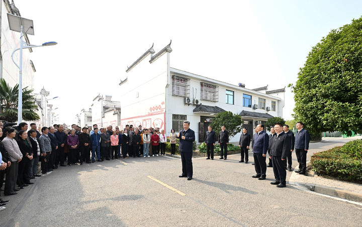 习近平在湖北考察时强调 鼓足干劲奋发进取 久久为功善作善成 奋力谱写中国式现代化湖北篇章